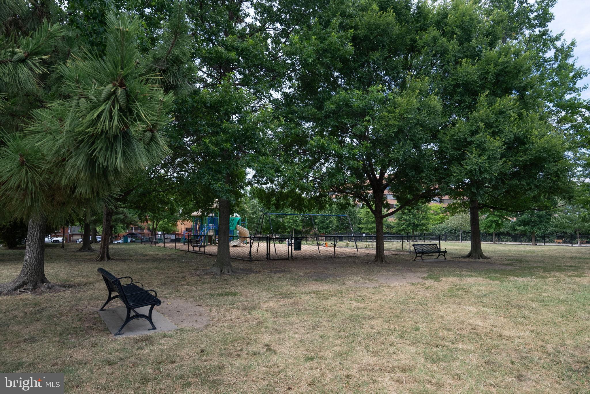 625 SLATERS LANE 401