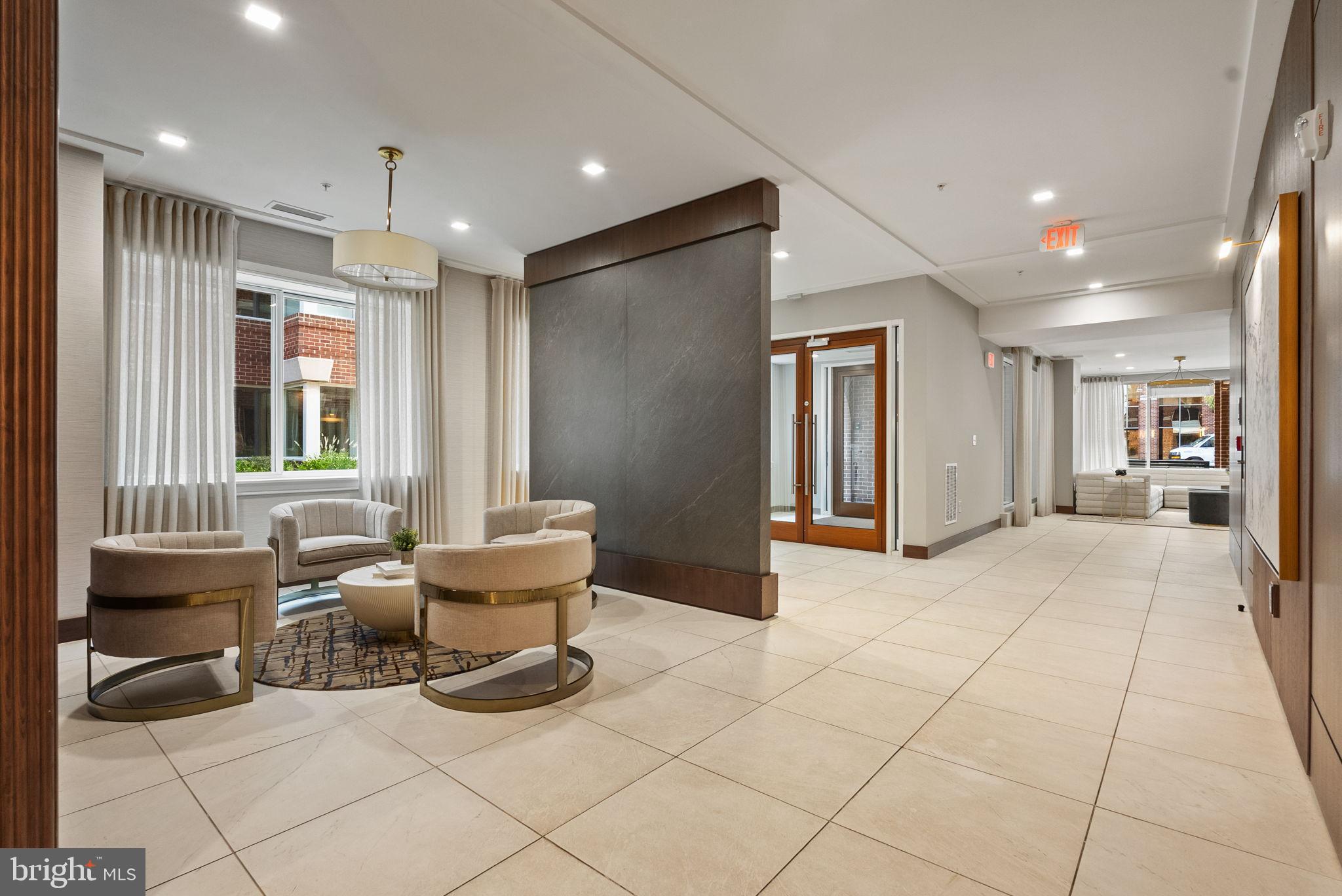 625 SLATERS LANE 401