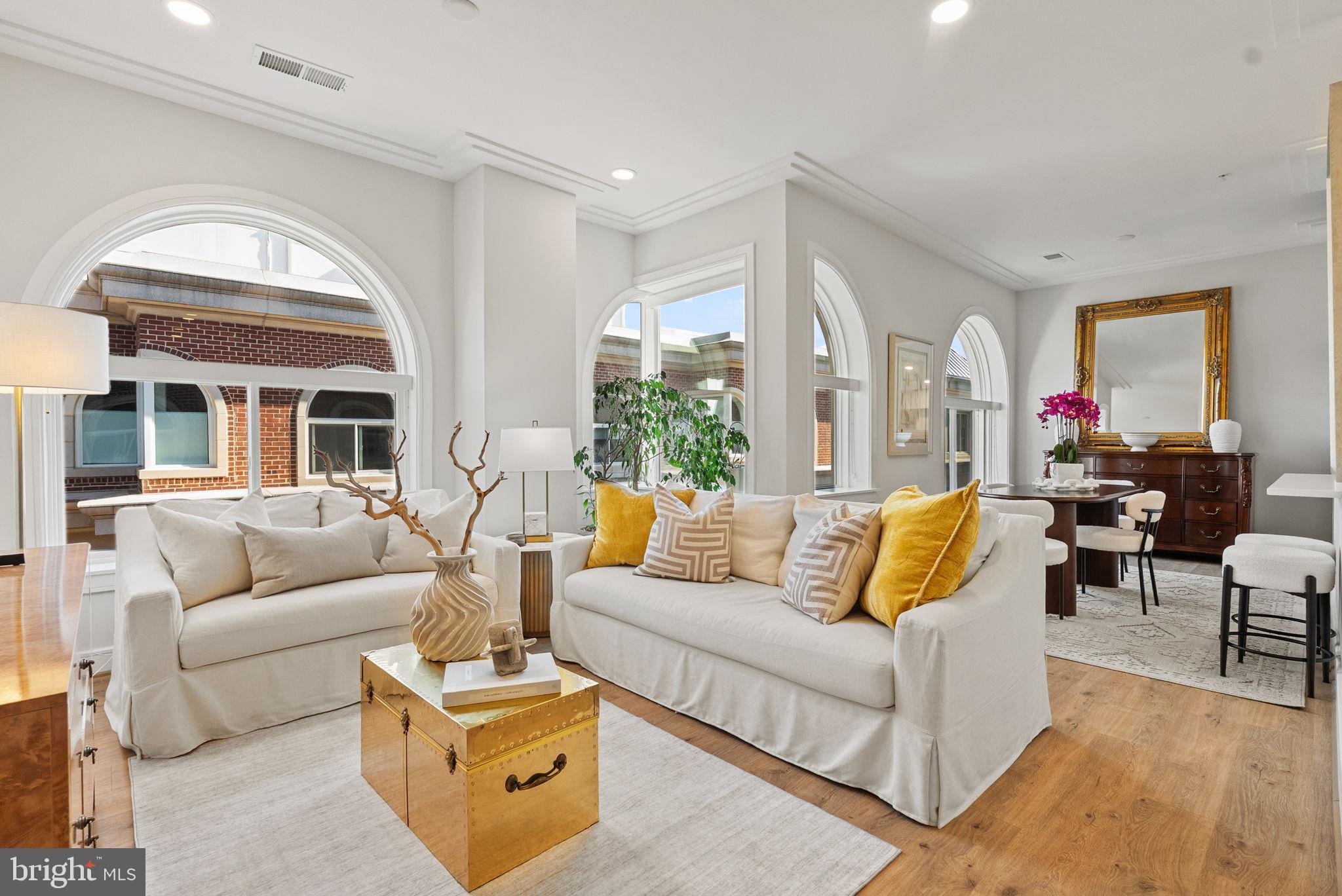 625 SLATERS LANE 401