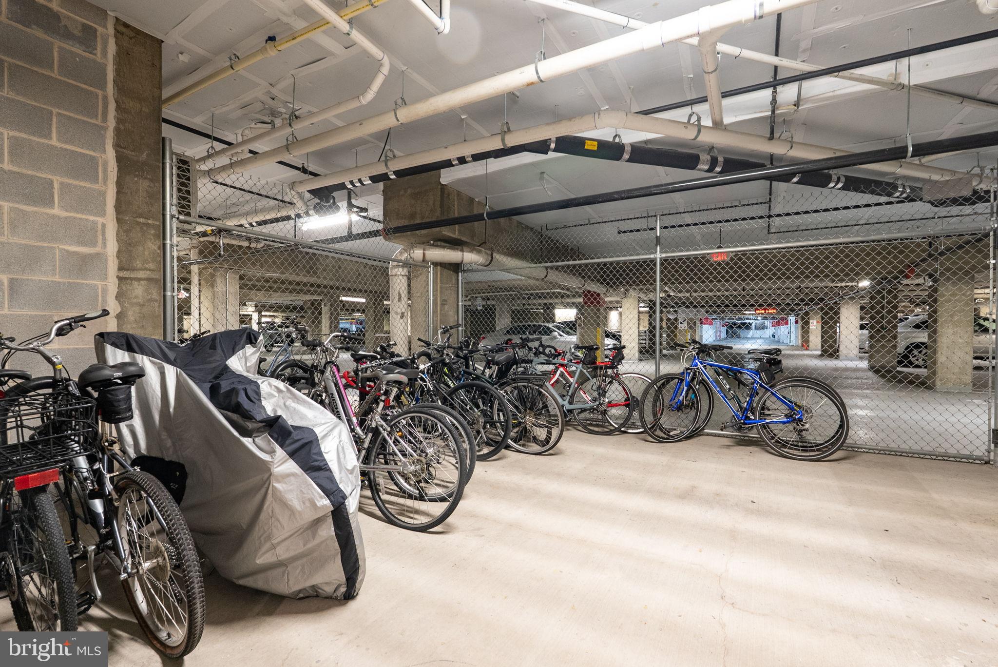 625 SLATERS LANE 401