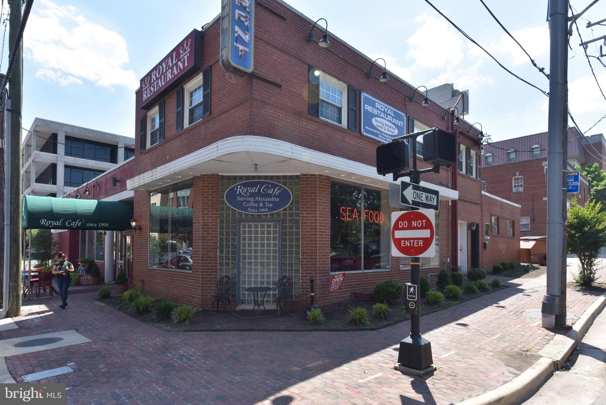 625 SLATERS LANE 401