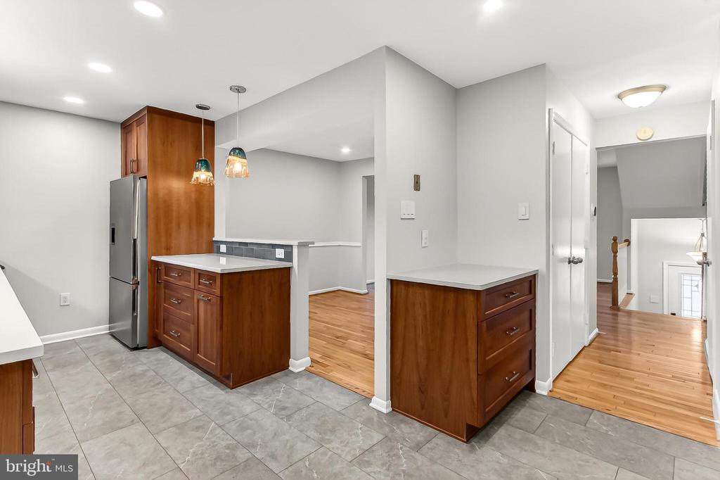 8 W CHAPMAN STREET A