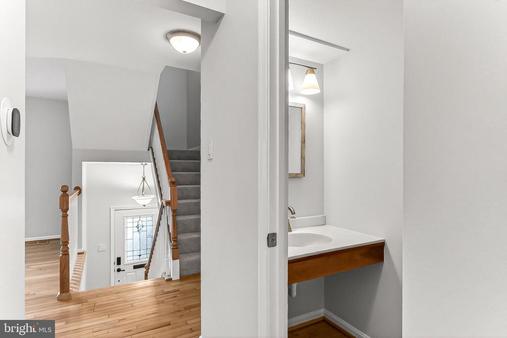 8 W CHAPMAN STREET A