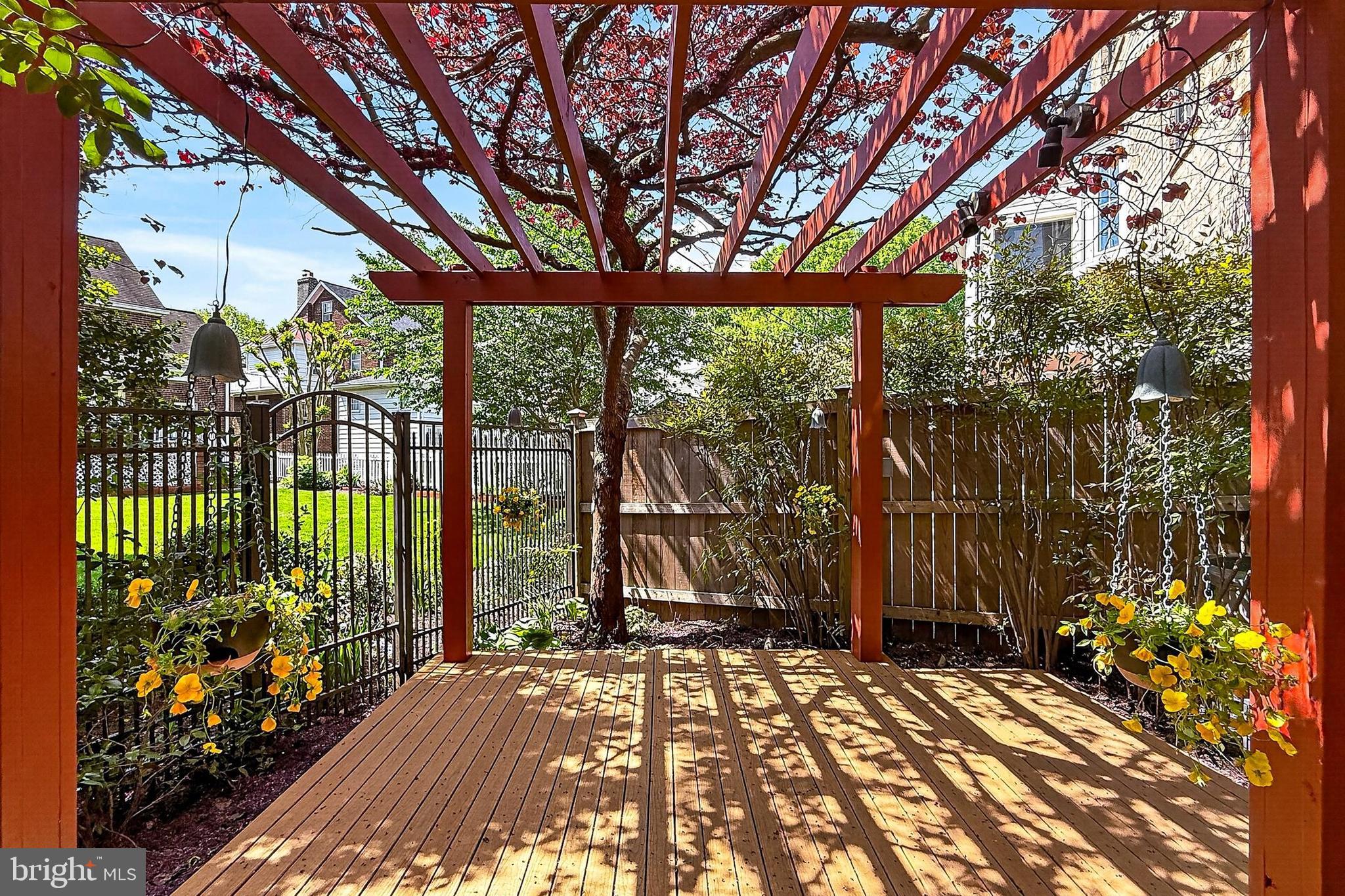 8 W CHAPMAN STREET A