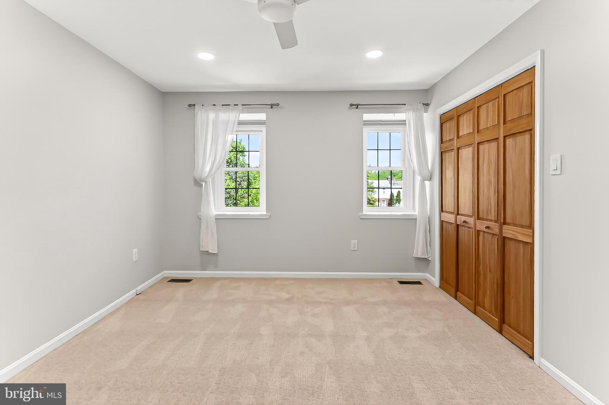 8 W CHAPMAN STREET A