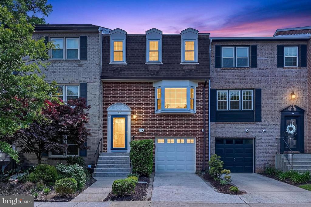 8 W CHAPMAN STREET A