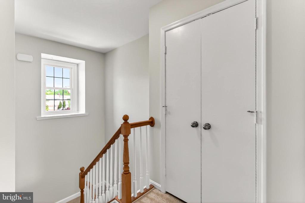8 W CHAPMAN STREET A