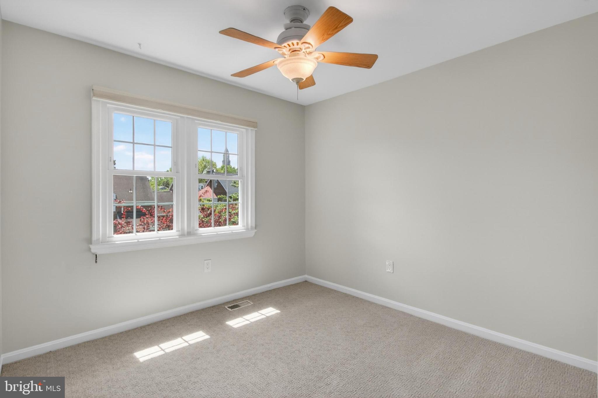 8 W CHAPMAN STREET A