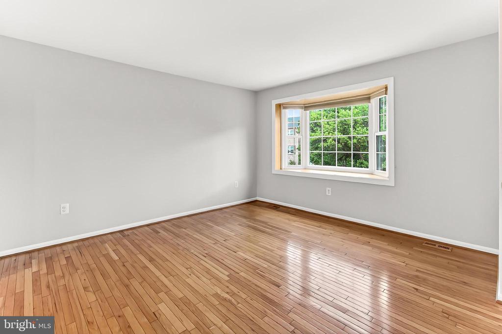 8 W CHAPMAN STREET A
