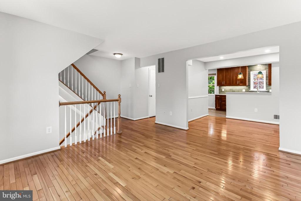 8 W CHAPMAN STREET A