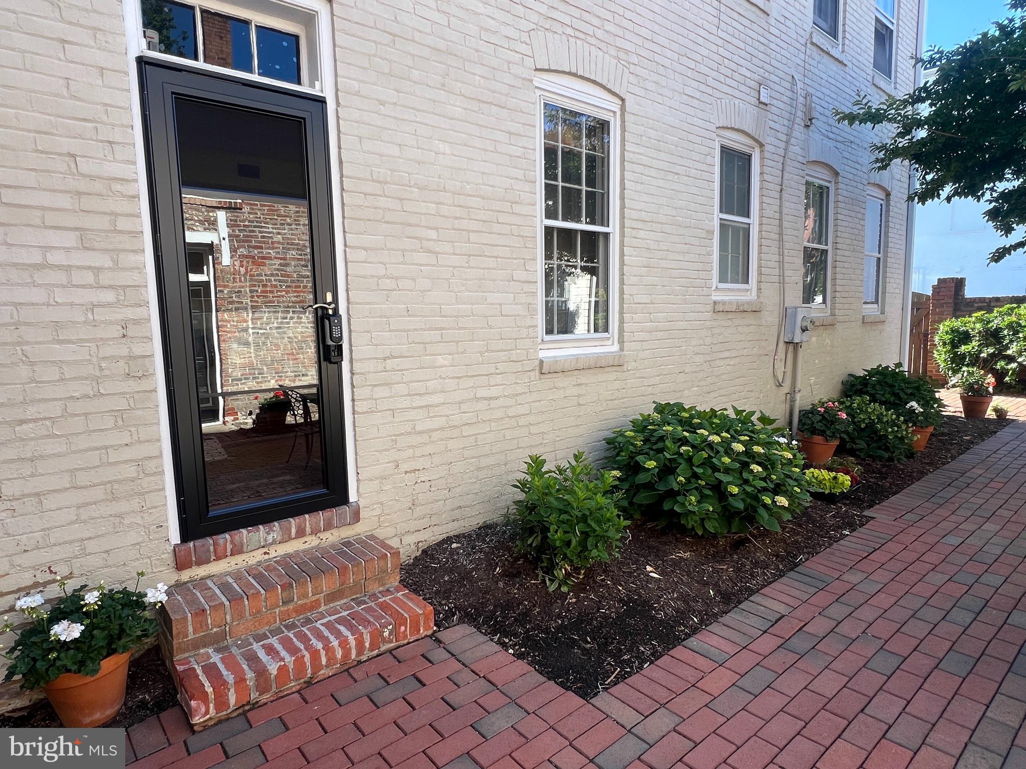1012 PRINCE STREET 2