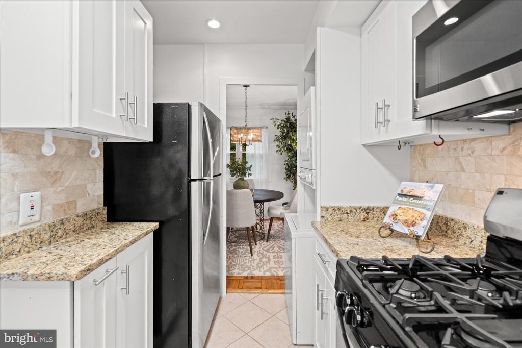1638 PRESTON ROAD Unit: 809