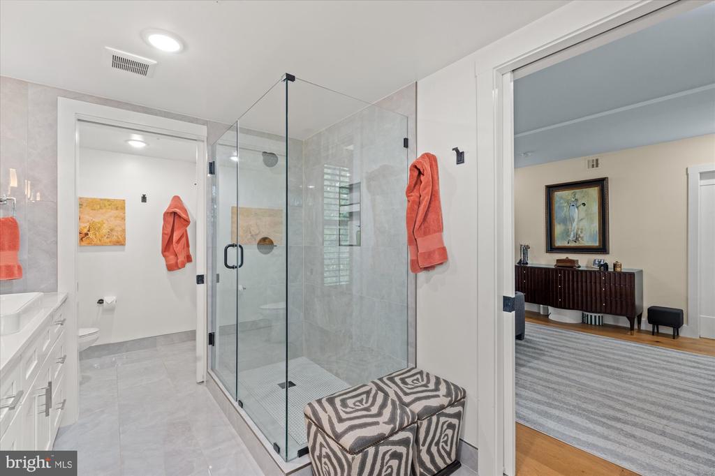 312 S WASHINGTON STREET Unit: 502