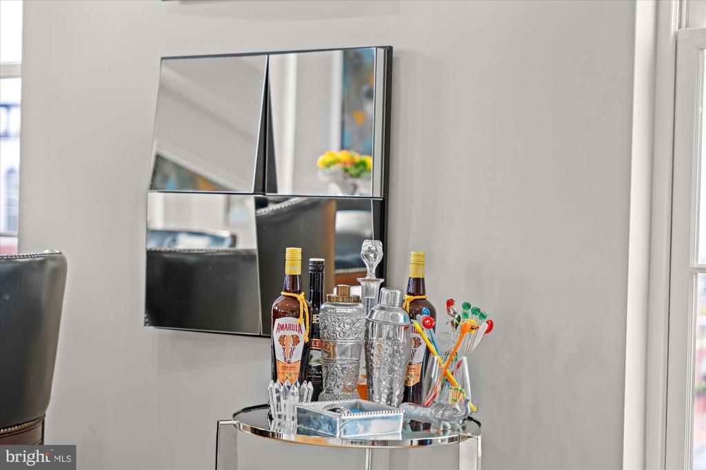 312 S WASHINGTON STREET Unit: 502