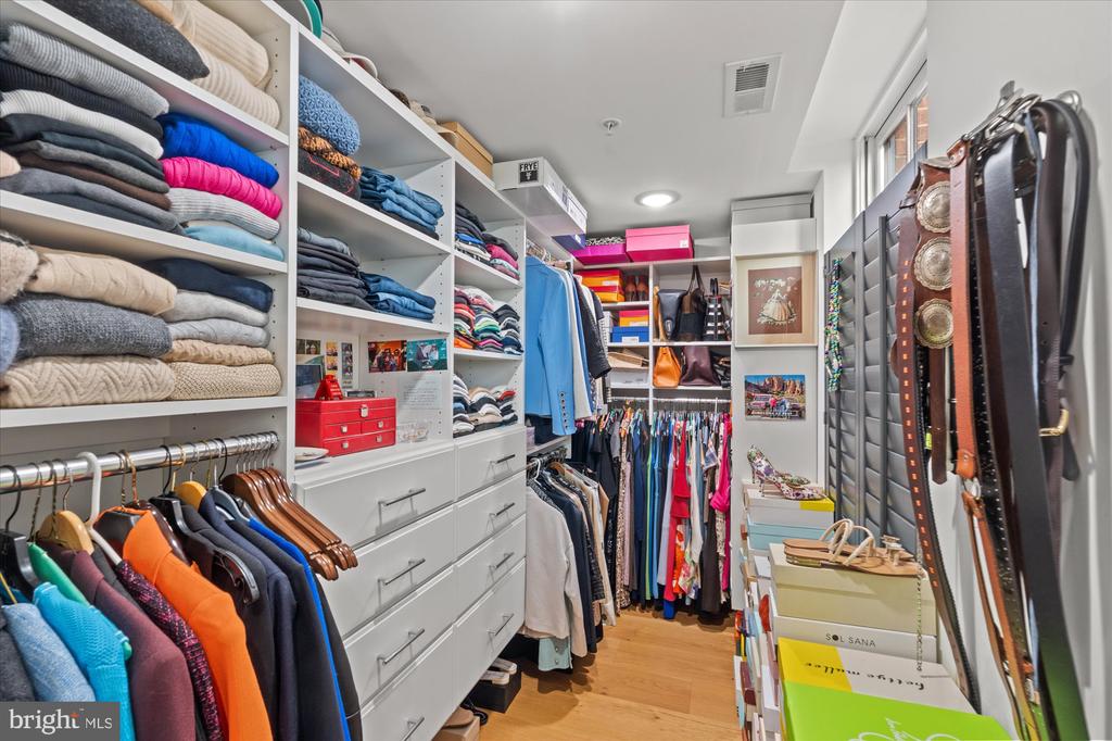 312 S WASHINGTON STREET Unit: 502