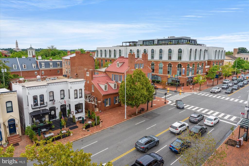 312 S WASHINGTON STREET Unit: 502
