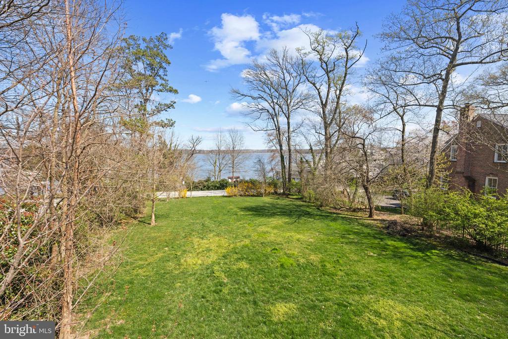 7822 SOUTHDOWN ROAD