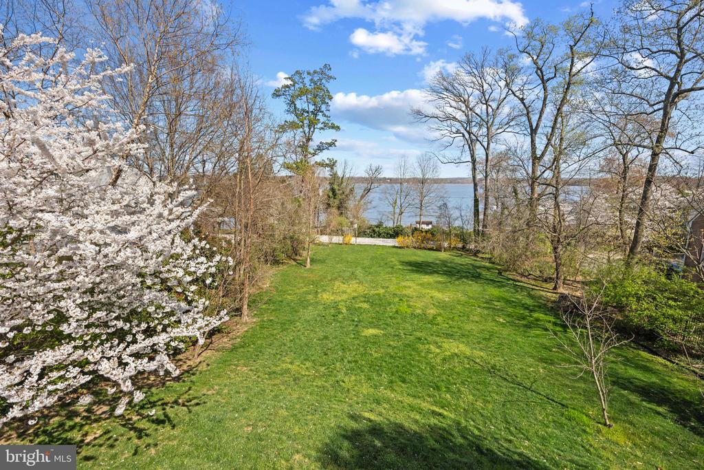 7822 SOUTHDOWN ROAD