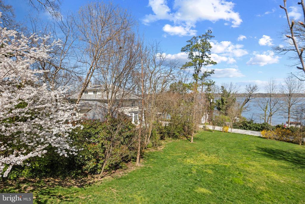 7822 SOUTHDOWN ROAD