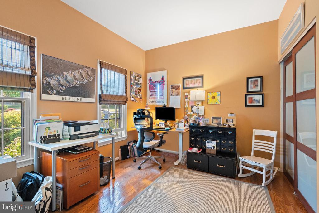 1920 WINDMILL LANE