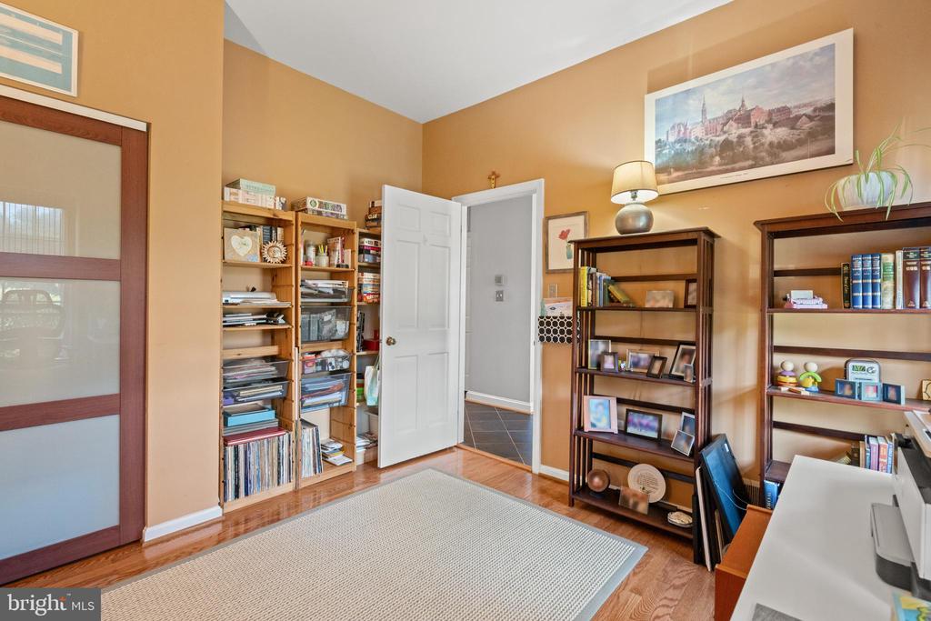1920 WINDMILL LANE