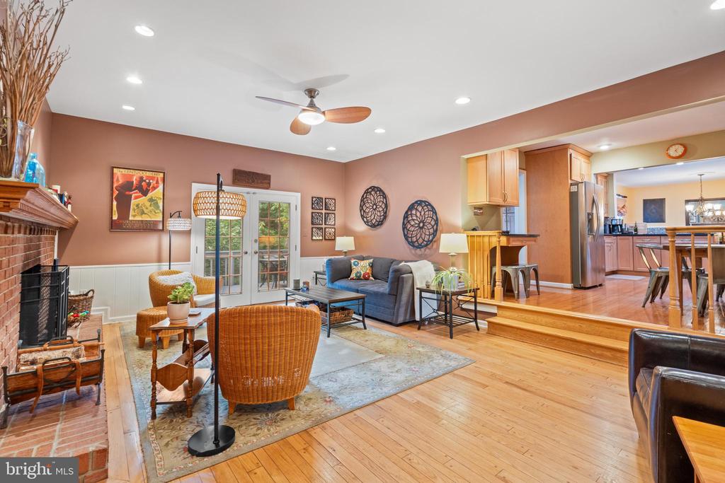 1920 WINDMILL LANE
