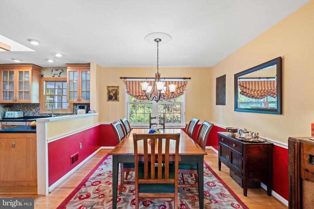 1920 WINDMILL LANE