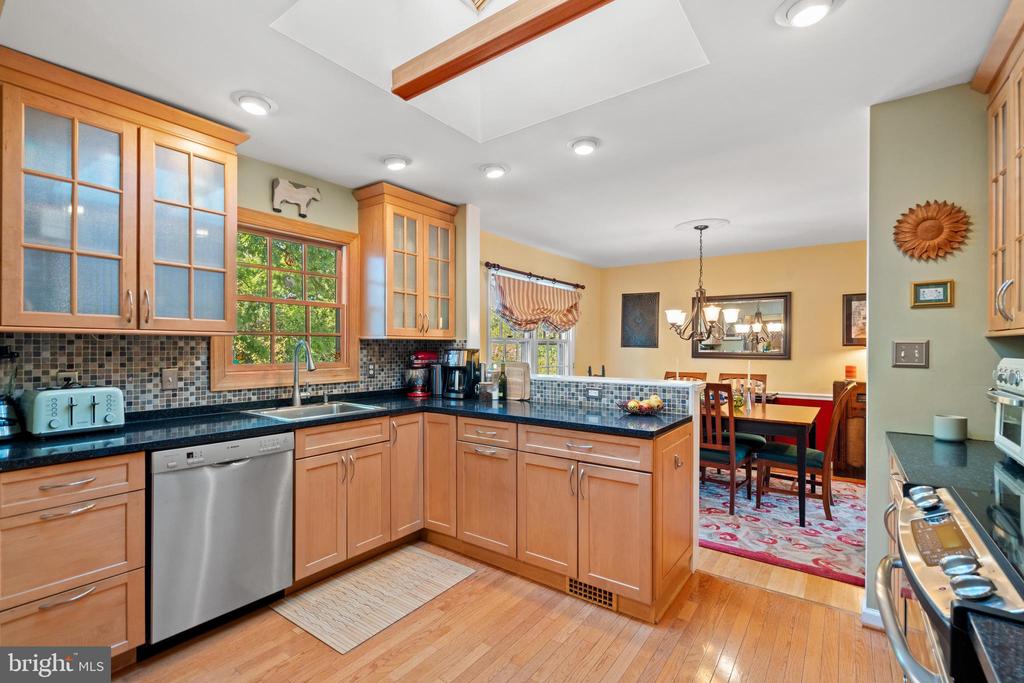 1920 WINDMILL LANE