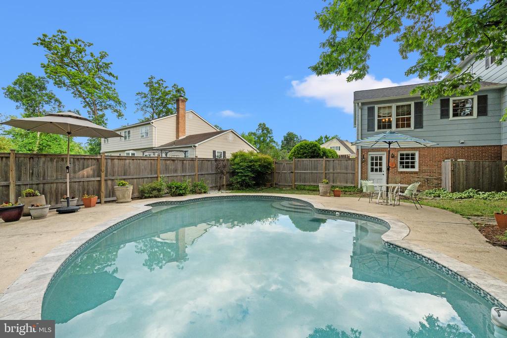 1920 WINDMILL LANE