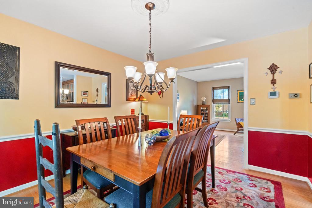 1920 WINDMILL LANE