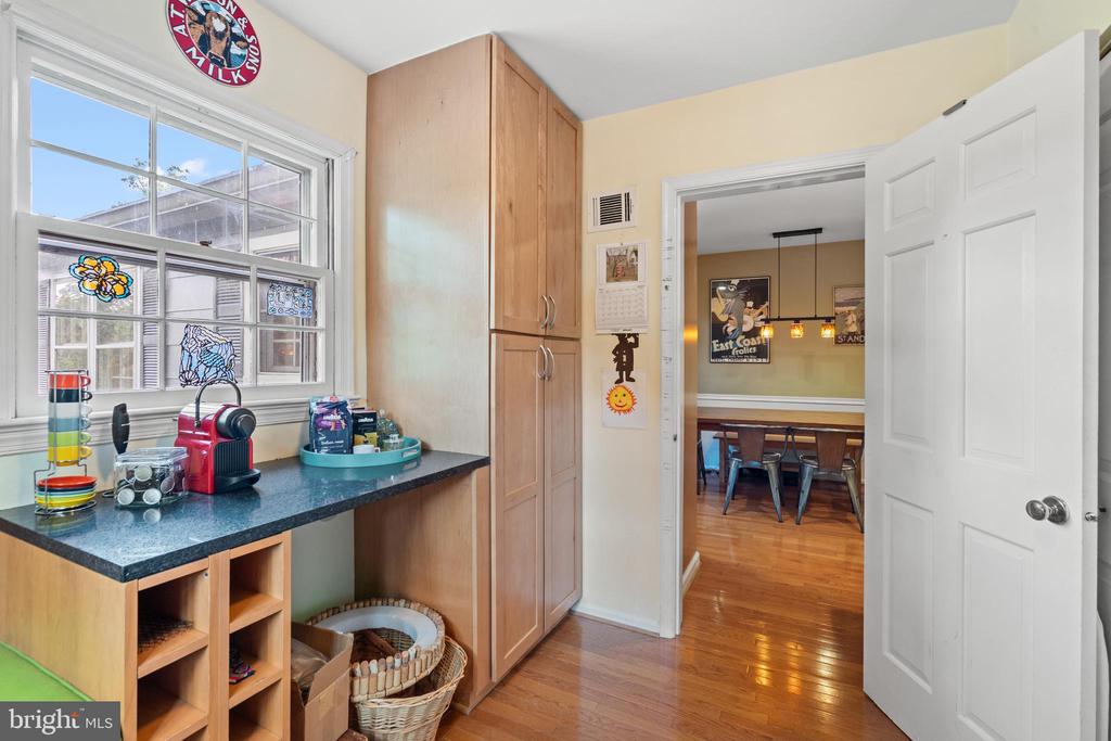 1920 WINDMILL LANE