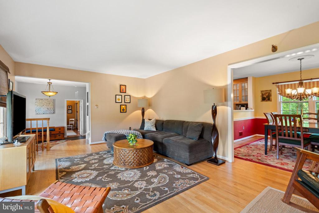 1920 WINDMILL LANE