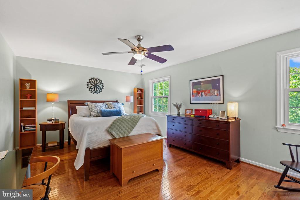 1920 WINDMILL LANE
