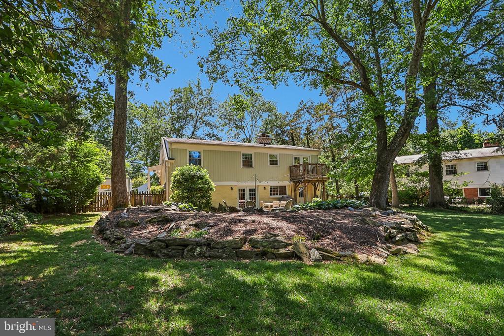 7813 YORKTOWN DRIVE