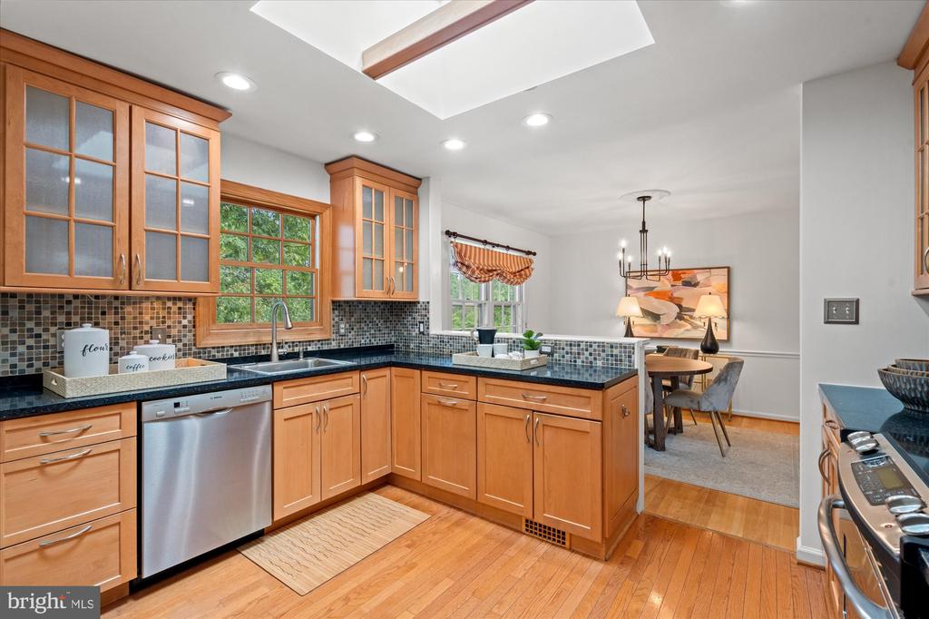1920 WINDMILL LANE