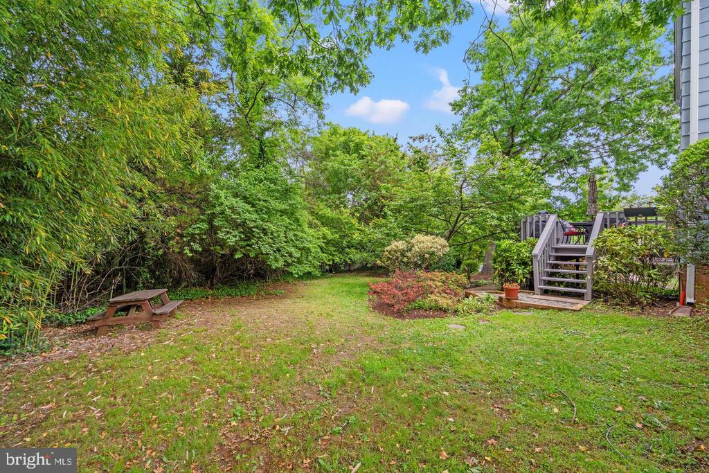 1920 WINDMILL LANE