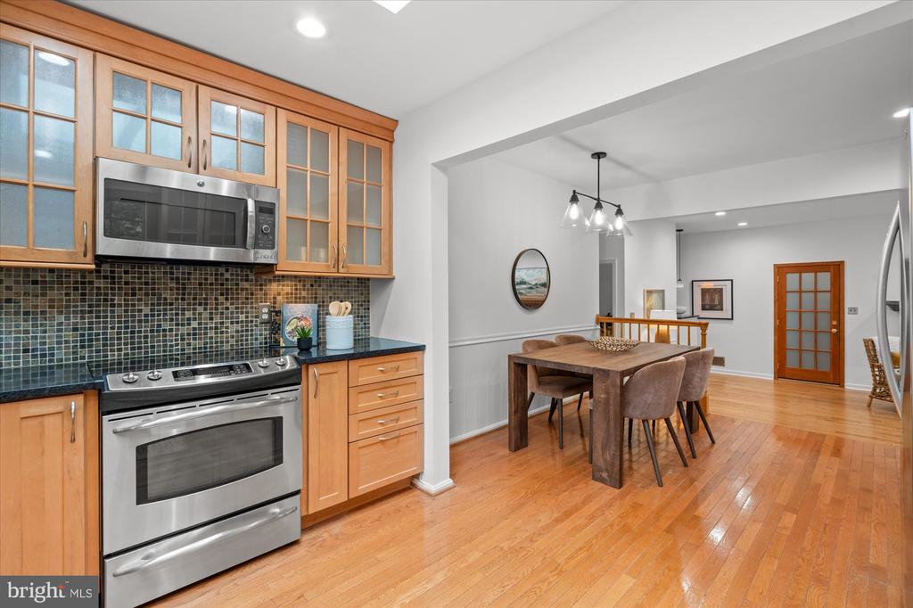 1920 WINDMILL LANE