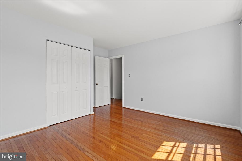 1920 WINDMILL LANE