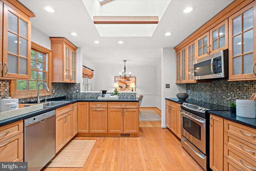 1920 WINDMILL LANE
