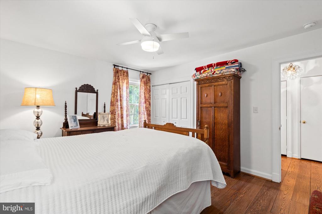 6422 BOULEVARD VIEW