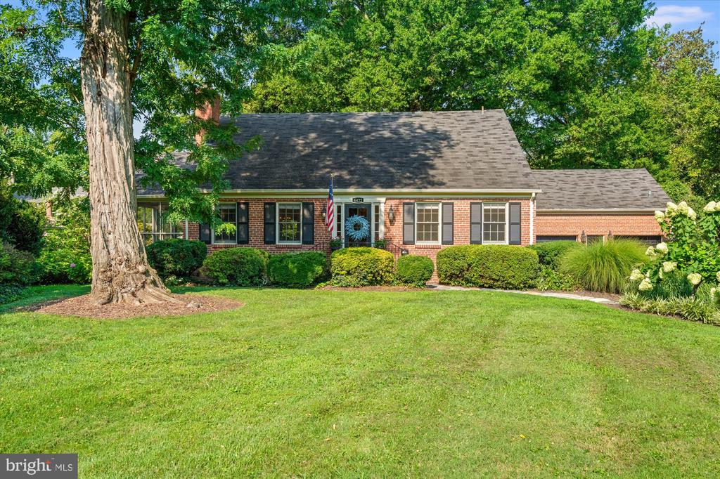 6422 BOULEVARD VIEW