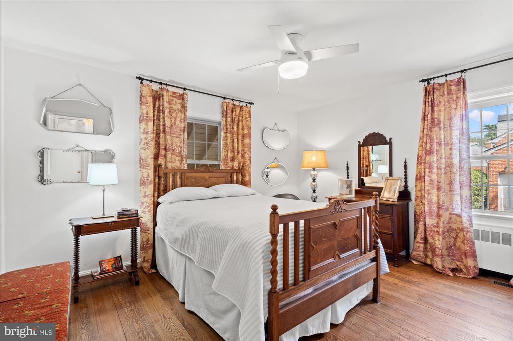 6422 BOULEVARD VIEW
