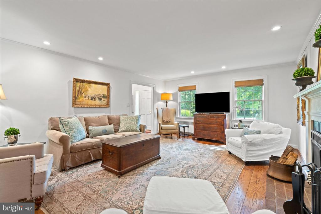6422 BOULEVARD VIEW