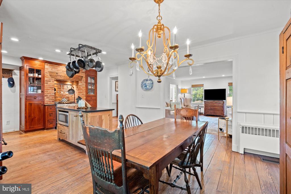 6422 BOULEVARD VIEW
