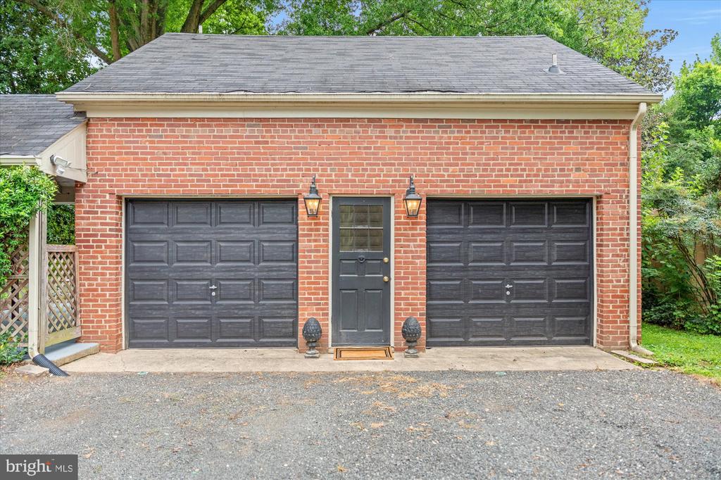 6422 BOULEVARD VIEW