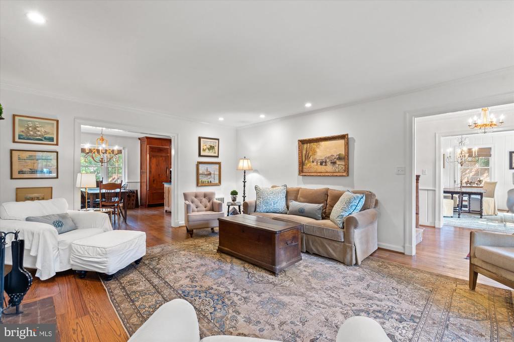 6422 BOULEVARD VIEW