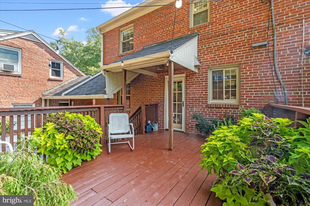 6422 BOULEVARD VIEW