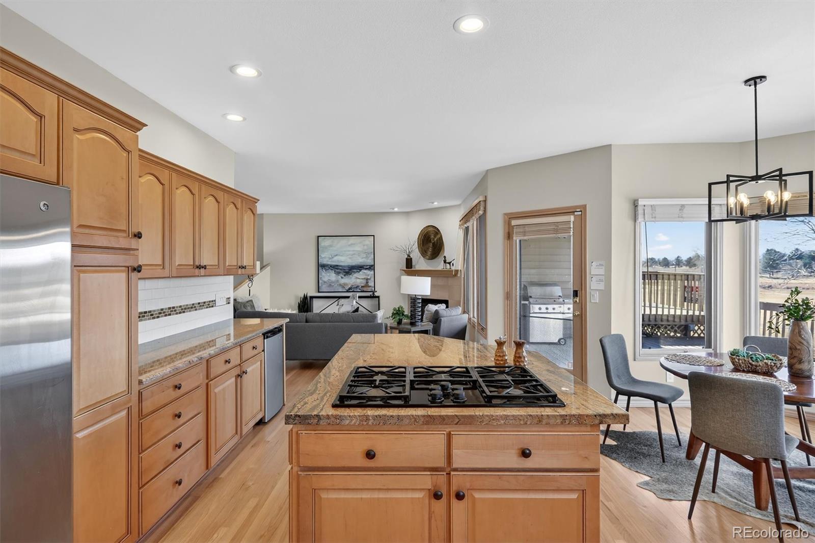 1123 Oakhurst Drive