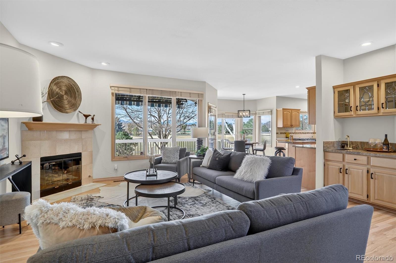 1123 Oakhurst Drive