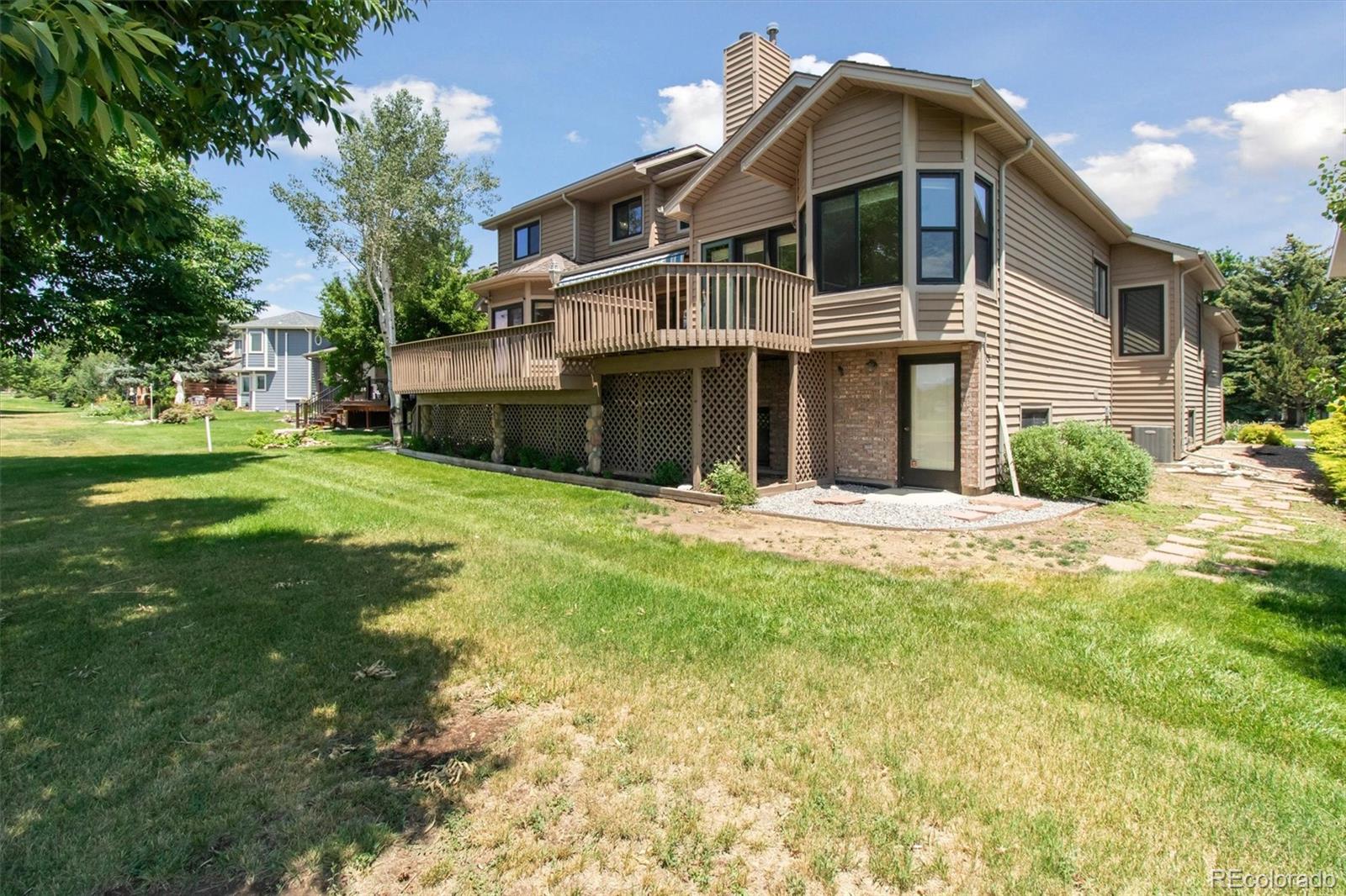 1123 Oakhurst Drive